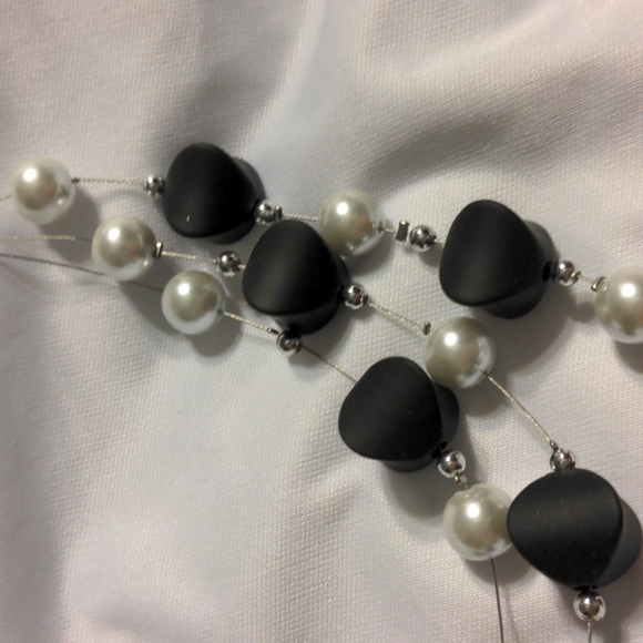 Necklace-Jacqueline Kent - Picture 2 of 2